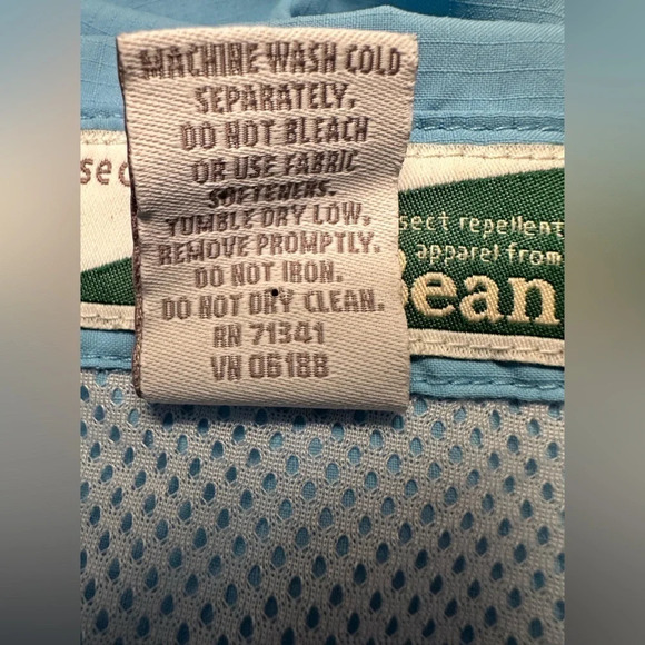 L.L. Bean insect shield blue short sleeve button down shirt - Picture 7 of 8